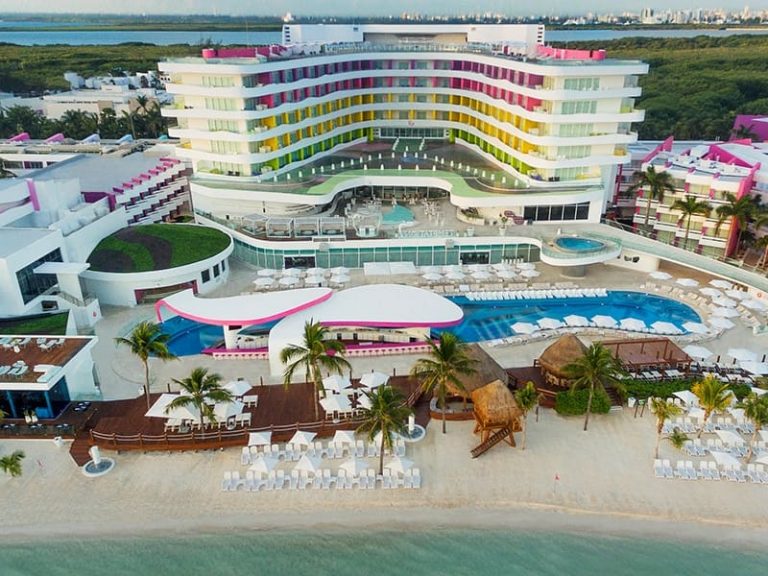 Cancun All-Inclusive Resorts: Temptation Cancun Resort