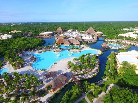 Akumal All-Inclusive Resorts - Grand Palladium White Sand Resort & Spa