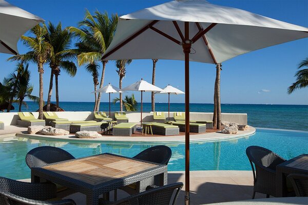 Playa del Carmen All Inclusive Resorts: Mahekal Beach Resort