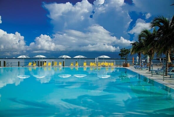Miami All Inclusive Resorts: The Standard Spa, Miami Beach