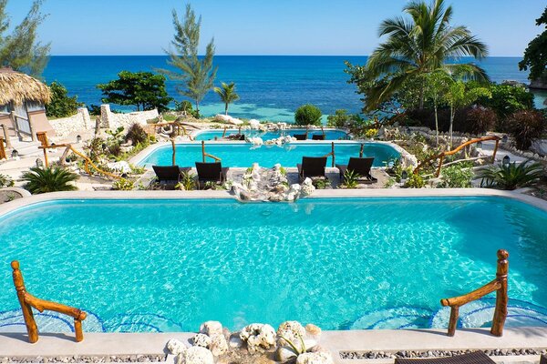 Ocho Rios all-inclusive resorts: Hermosa Cove, Villa Resort & Suites