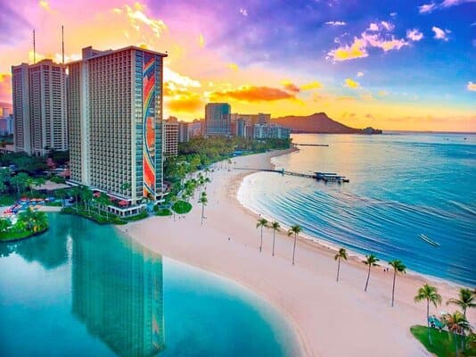 Honolulu Hawaii all-inclusive resorts: Hilton Hawaiian Village Waikiki Beach Resort