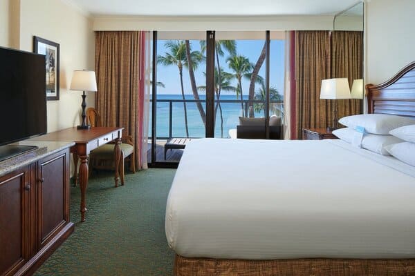 Honolulu Hawaii all-inclusive resorts: Outrigger Reef Waikiki Beach Resort