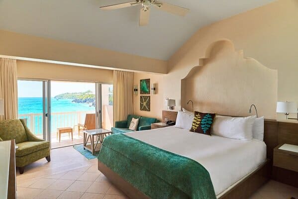 Bermuda All Inclusive Resorts: The Reefs Resort & Club