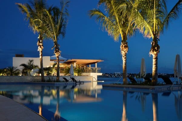Bermuda All Inclusive Resorts: Hamilton Princess & Beach Club - A Fairmont Managed Hotel