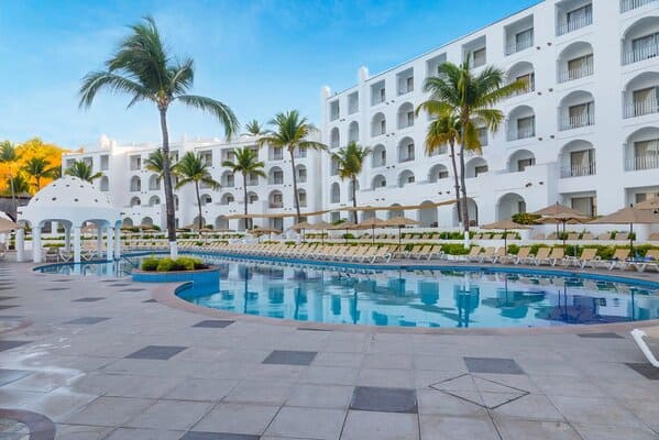Manzanillo All Inclusive Resorts: Tesoro Manzanillo