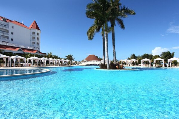 Ocho Rios all-inclusive resorts: Bahia Principe Grand Jamaica
