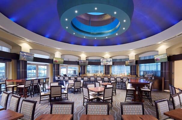 Mississippi all-inclusive resorts: Harrah's Gulf Coast Hotel & Casino in Biloxi